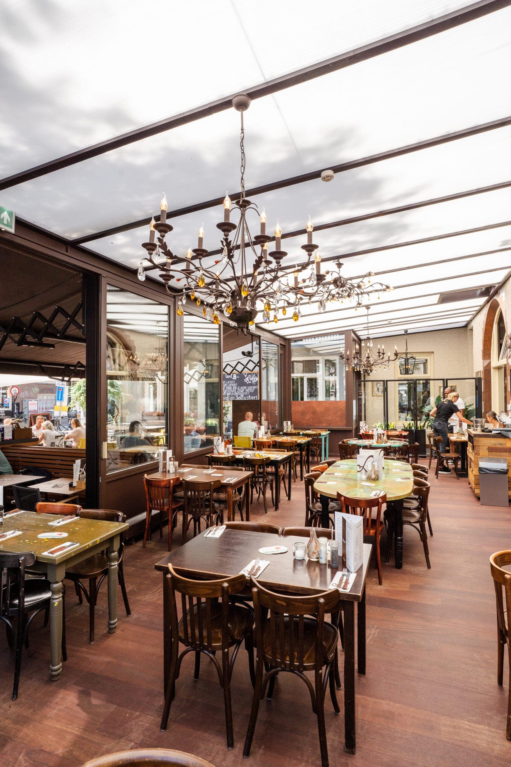 Café Loetje, 3