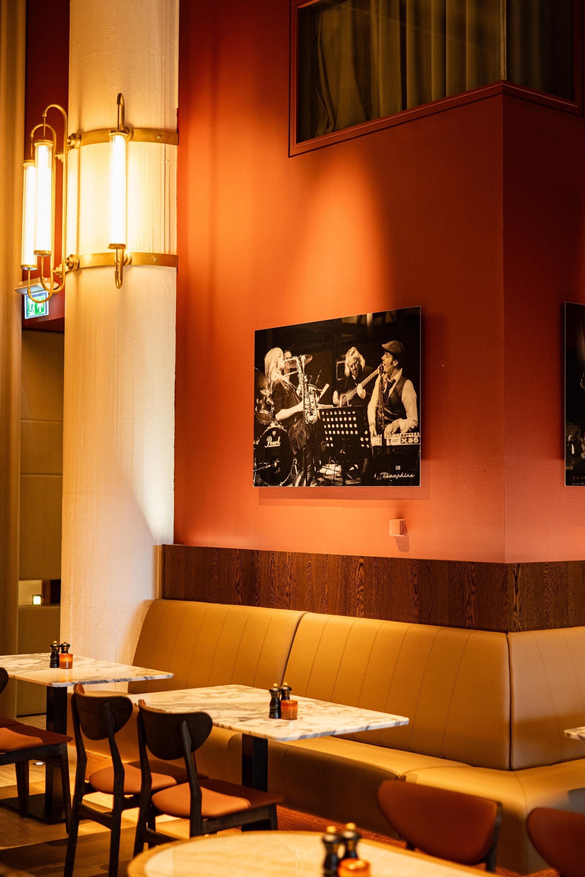 Café-Restaurant Dauphine, 3